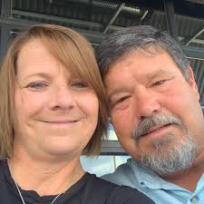 Edited to add: A second winner will be chosen, at random, out of everyone  who shares the post! So, share away! Let's do a little giveaway 🤩 As I was  getting ready