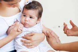 Batuk pada bayi, bisa disertai gejala demam, hidung tersumbat, radang tenggorokan, penurunan nafsu makan, dan pembengkakan kelenjar getah bening. Batuk Berpanjangan Boleh Jadi Punca Kematian Bayi Bawah Dua Tahun Theasianparent Malaysia