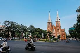 Ho chi minh city, dikenal sebagian orang sebagai saigon, berdenyut dengan energi yang berbeda dari kota lain di vietnam. 12 Tempat Menarik Di Ho Chi Minh Vietnam Popular Ferry Building San Francisco Vietnam Ho Chi Minh