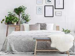 Dieses bett ist ziemlich einfach, mit einem schlafkissen, einem. Schlafzimmer Einrichten So Wird Es Zum Kuscheligsten Ort