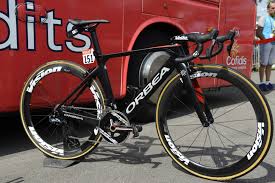 Another wayward sprint from nacer bouhanni, another relegation. Bouhannis Orbea Mit Box Hommage