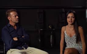 Backstage dell'orgia con martina smeraldi e malena film prodotto da rocco siffredi ph francesca ricciardi 7. Chi E Martina Smeraldi Eta Biografia E Carriera Dell Attrice A Luci Rosse Lanciata Da Rocco Siffredi