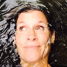 Susan Buzzard (@susanq22)