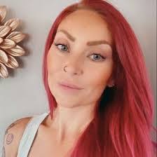 Candace Leclaire's Instagram, Twitter & Facebook