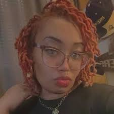 Michelle Lowery (@michelle.walton53)