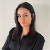 300+ perfiles de «Loana»