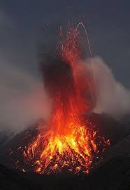 Téléchargez de superbes images gratuites sur éruption du volcan. Beautiful Picture Of The Volcano Sakurajima Japan Volcan Volcan Eruption Belle Nature