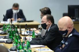 Sejmowa Komisja O Dzialaniach Policji Mariusz Kaminski I Jaroslaw Szymczyk Tlumacza Sie Poslom
