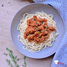 Spaghetti Bolognaise Pasta Maker Recette En 2020 Spaghetti Recette Recette De Plat Pates Fraiches