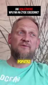 Facet Z Broda Igrzyska