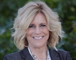 Lori Singleton's Instagram, Twitter & Facebook