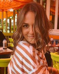 Catherine Lamarre's Instagram, Twitter & Facebook