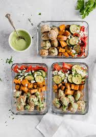 1001 Idees De Repas De Midi Equilibre A Emporter Avec Soi Au Bureau En 2020 Repas Idee Repas Equilibre Idee Repas Midi