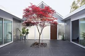 51 captivating courtyard designs that make us go wow. Interior Courtyard Surrounded By 4 Gables House By Klopf Architecture