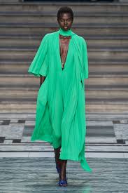 Explore the site, discover the latest collections for clothes, accessories, shoes and eyewear. Victoria Beckham Spring 2020 Ready To Wear Collection Vogue