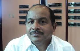 Frenan estacionómetros