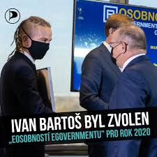Na podzim 2017 byl zvolen poslancem za středočeský kraj, od té doby působí rovněž jako předseda sněmovního výboru pro veřejnou správu a regionální rozvoj. Oceneni Ktere Potesi Ivan Bartos Ceska Piratska Strana Facebook