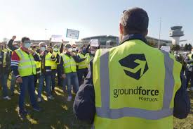 British television series in which a group of professional landscapers/hardscapers creates or transforms a. Ana Alerta Para Constrangimentos Nos Aeroportos Devido A Greve Na Groundforce