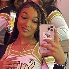 Belinda Jefferson's Instagram, Twitter & Facebook