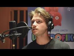 Miller dávid színész hivatalos facebook oldala. Miller David Nem Kell Mindenkinek Tokeletesnek Lennie Undipofik Szinkron Youtube