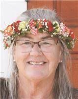 Rosie Chambers's Instagram, Twitter & Facebook