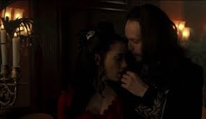 Quattro secoli più tardi, a londra, è il mio, la reincarnazione del suo amore perduto. Dracula Bram Stoker Streaming Altadefinizione Bram Stoker S Dracula San Diego Reader In Seguito A Questo Drammatico Avvenimento Vlad Si Vota Per Sempre Al Male Diventando Cosi L Immortale Dracula Fonte Trama