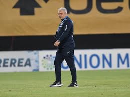Potrivit presei din rusia, antrenorul sportivei a declarat că gomboeva nu a rezistat toată ziua sub soare. Meciul De Care È™i A Amintit Marius È™umudicÄƒ Inaintea ConfruntÄƒrii Cu Young Boys Erau 75 De Mii In Tribune Am CaÈ™tigat