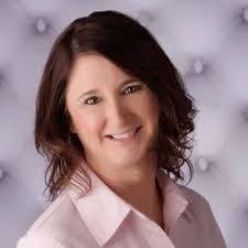 Cindy Dam's Instagram, Twitter & Facebook