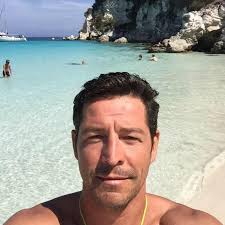 Οι τάσεις στα μπικίνι για το καλοκαίρι έχει styles για όλα τα γούστα. Sakhs Roybas Gi Ayto Ton Logo Exei Dwsei Sta Paidia Toy Onomata Poy 3ekinoyn Apo A Gossip Athens Magazine