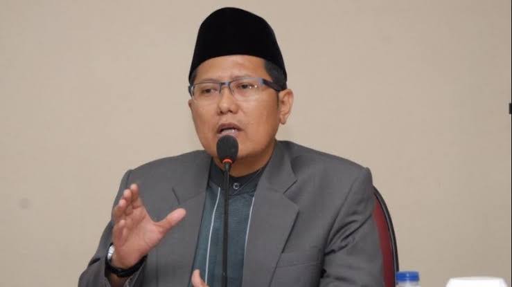 KH. Cholil Nafis Tidak Setuju dengan Rencana Prabowo Evakuasi Warga Gaza ke Indonesia