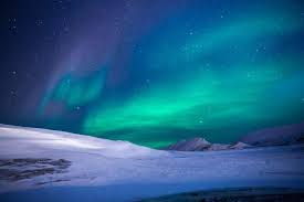 Famous for its dancing northern lights, endless summer days, and nearly 1200 fjords surrounded by majestic landscapes. Northern Lights In Norway The Greatest Light Show On Earth