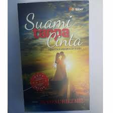 Kisah kehidupan zaidan(aid) dan ain syifa aka ain.novel ini mengisahkan perjalanan aid dan ain dalam melayari hidup berumahtangga. Novel Suami Tanpa Cinta Shopee Malaysia
