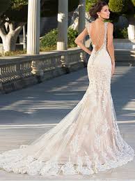 From sweetheart necklines to long sleeves and plunging backs, you're sure to look like an ethereal goddess in one of these timeless pieces. Lorie 2020 Champagne Mermaid Wedding Dresses Lace Appliqued Beading Beach Bridal Gowns Sleeveless Dresses With Court Train Wedding Dresses Aliexpress
