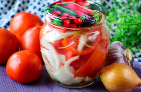 рецепт резаные помидоры с луком и маслом на зиму Rezanye Pomidory Dolkami Polovinkami Na Zimu S Lukom I Maslom Palchiki Oblizhesh