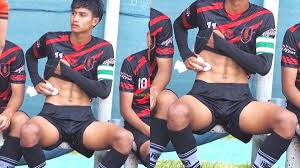 แชร์สนั่น!! น้องก้าน นักฟุตบอลสูง 180 ซิกแพคแน่นมาก