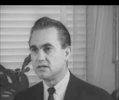 Curtis Tarr's Instagram, Twitter & Facebook