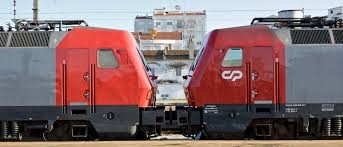 Pin By Dario Carucci On Treni In 2020 Locomotive Portuguese Train