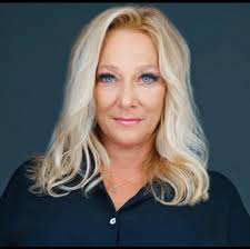 Christine Liscio, Keller Williams Realty Select