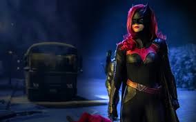 Armed with a passion for justice and a flair for speaking her mind, she soars through the shadowed streets of gotham as batwoman. Eigene Batwoman Serie Mit Ruby Rose In Planung Kino Co