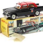 Dinky Toys France Serie Poch 558 Citroen 2cv Modele 1961 Vert Capote Vert Fonce B L Absence De Plaques D 2cv Citroen Petites Voitures Courses Automobiles