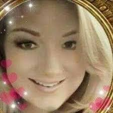 Helen Karr's Instagram, Twitter & Facebook