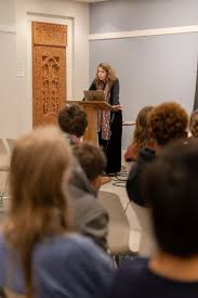 Isabelle (Izzy) Oliver