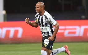 Narração de josé manoel de barros, comentário de vampeta e reportagem de p. Will Santos X Independiente Be On Tv Know Where To Watch Live And Online Entertainment Prime Time Zone