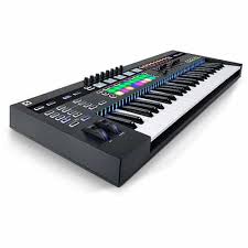 The akai mpk261 finds its way here as well. 9 Best Weighted Midi Keyboards Ultimate 2021 Buyers Guide