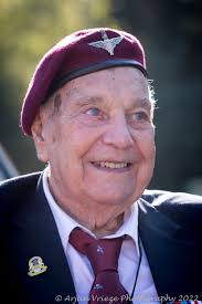 Arnhem veteran Bill Larder of the 11th Parachute Battalion, also of The 4th  Parachute Brigade, passed away this morning. May he rest in peace. Some  snapshots of Bill when he was a