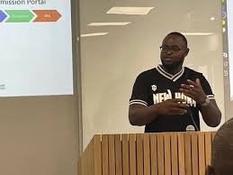 Derek Tshiabuila (@DKTshiabuila)