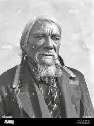 Valencia Pollard's Instagram, Twitter & Facebook