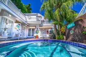The duval inn bed and breakfast is an elegant key west, fl guest house located in the heart of old town, key west. Seascape Tropical Inn Key West Bed And Breakfasts
