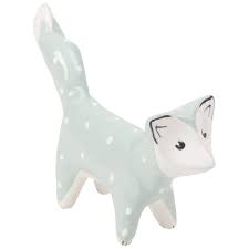 Statuette Renard Bleu Clair H7 Sur Maisons Du Monde Piochez Parmi Nos Meubles Et Objets Deco Et Faites Le Plein D Inspiration Inspireren