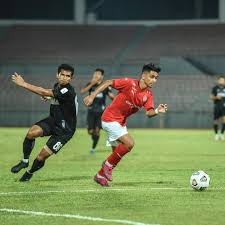 Penyerang kedah, kpah sherman (kiri) diasak pertahanan sabah pada aksi cimb liga super di stadium bola sepak kuala lumpur hari ini. Boys Malay News Malaysian Newspapers From Kuala Lumpur